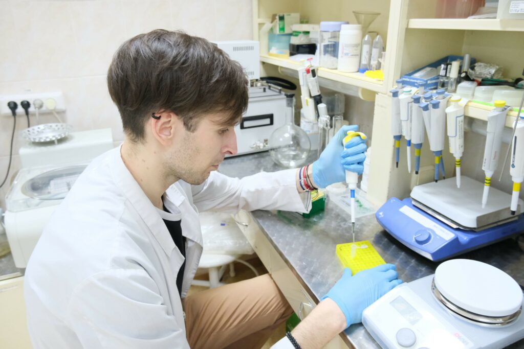 Молодежная лаборатория инструментальной геномики Томского НИМЦ работает над созданием ДНК-зондов